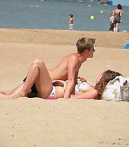 Princess P. reccomend young couple beach