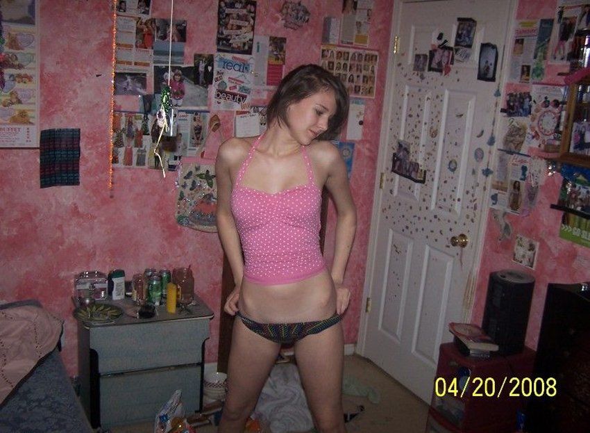 Moth reccomend Girl next door naked self photo