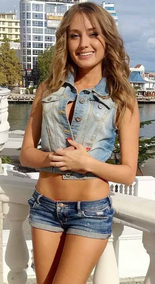 Gasoline reccomend Busty girls in shorts
