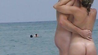 Saw these nudist girls on my travels. Amateur adult video