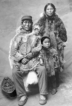 HAL reccomend Pictures of eskimo people