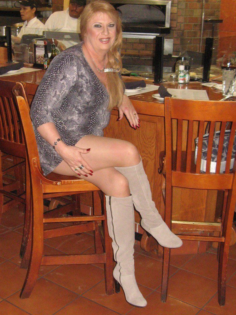 Mature women wearing sexy boots image