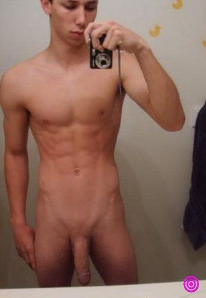 Dogwatch recommendet Hot nude twink phone selfies