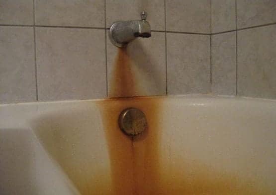 Stains on bathtub bottom