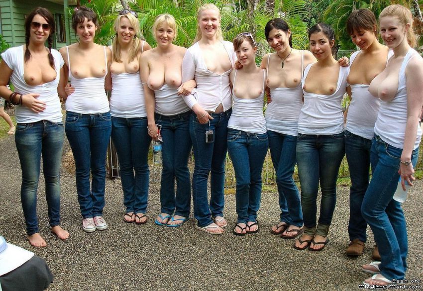 Nude girl group