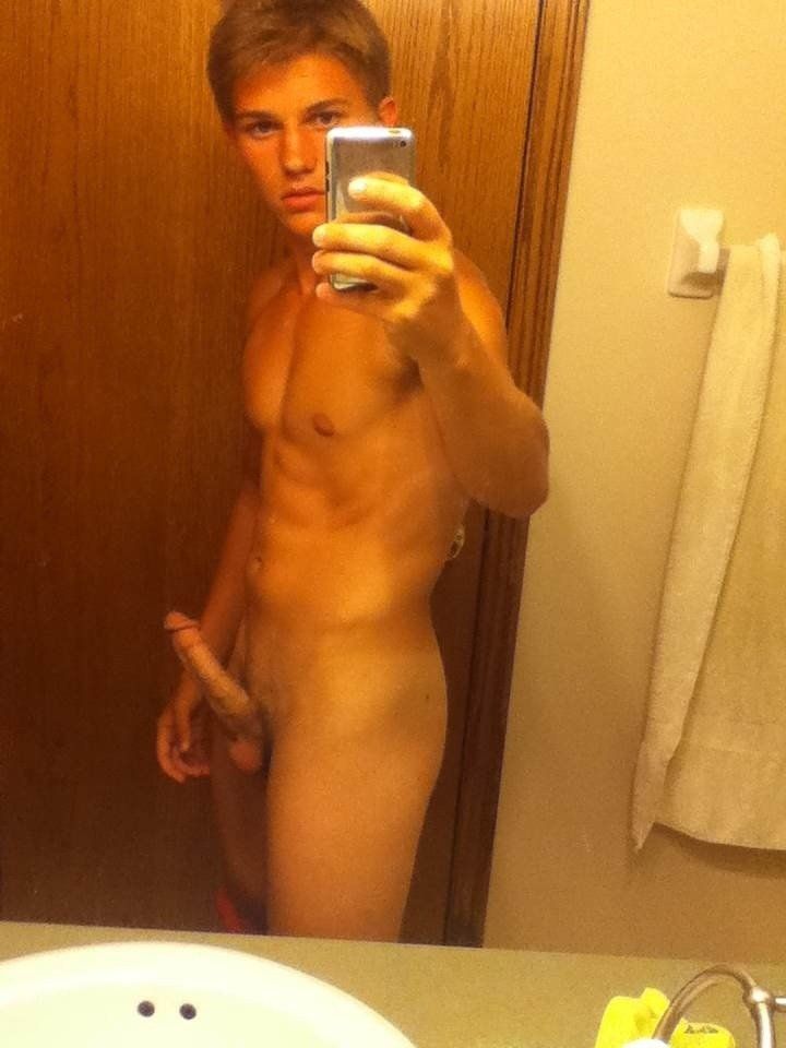 Young nude male selfie
