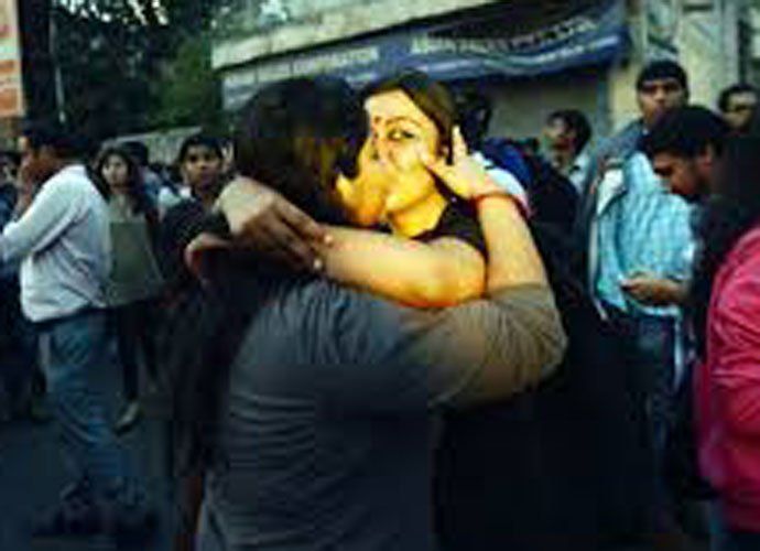 Captian R. reccomend Girls public kiss images