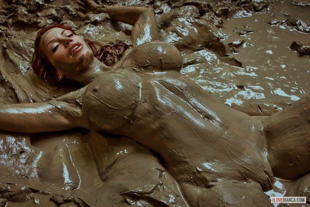 Hitch reccomend Naked girl in mud porn