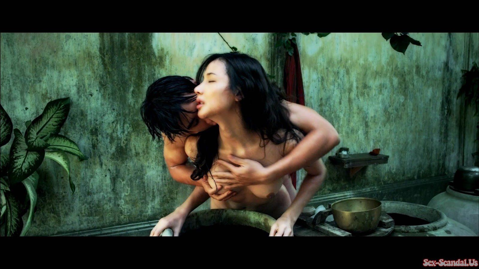 Singapore nude and porn movies