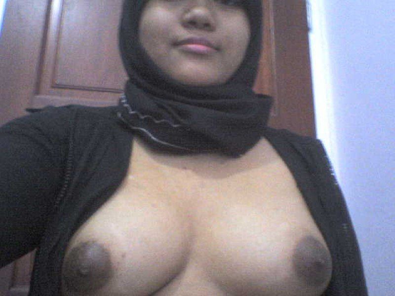 best of Showing nipples girls Malay