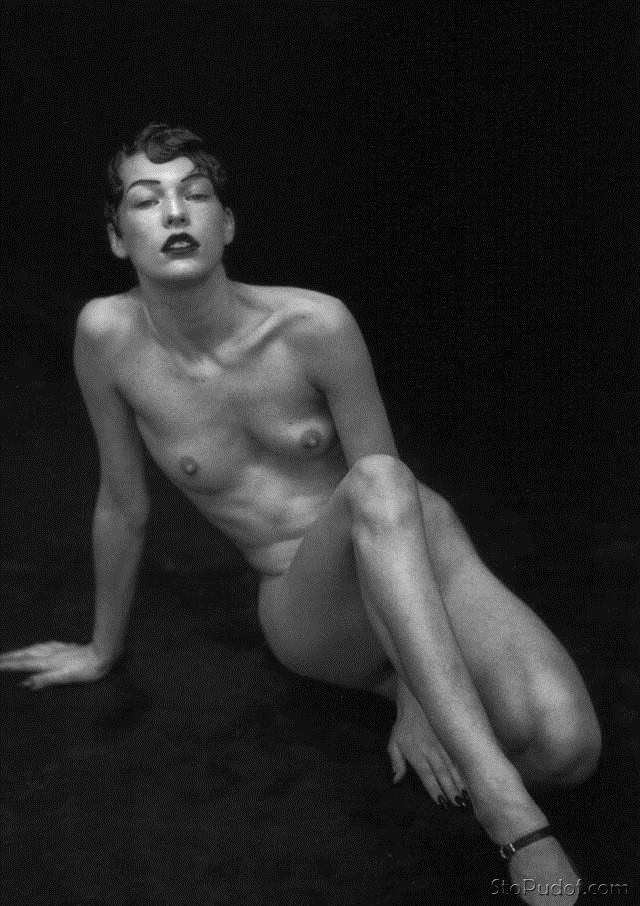 Mila jovovich nude pictures