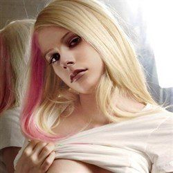 Casper recommendet Avril levigne nude free pictures