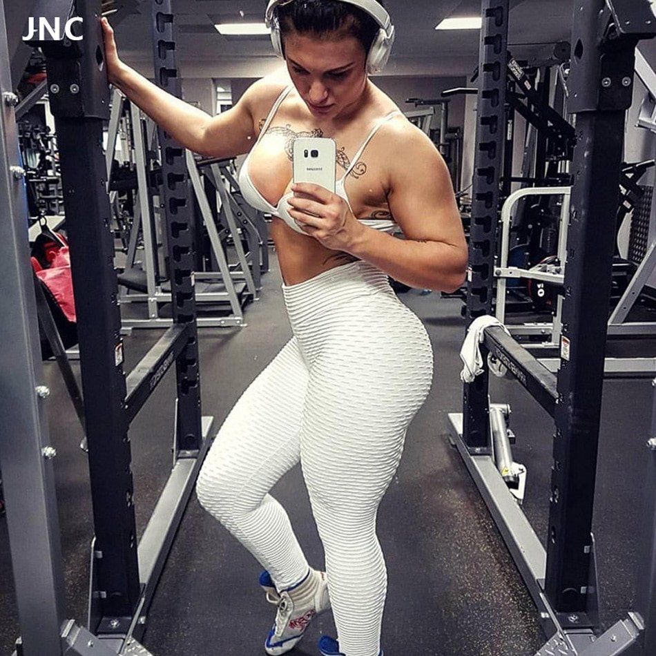Sexy big white booty
