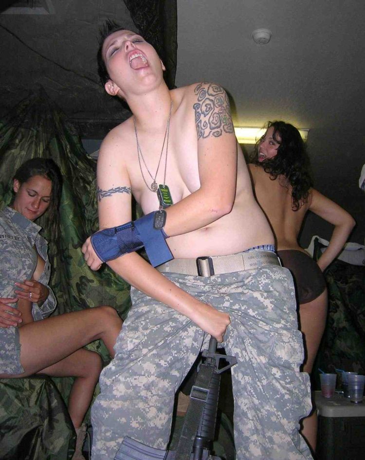 Fiend recommendet nude Us army chicks