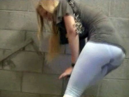 Drunk woman peeing herself pics