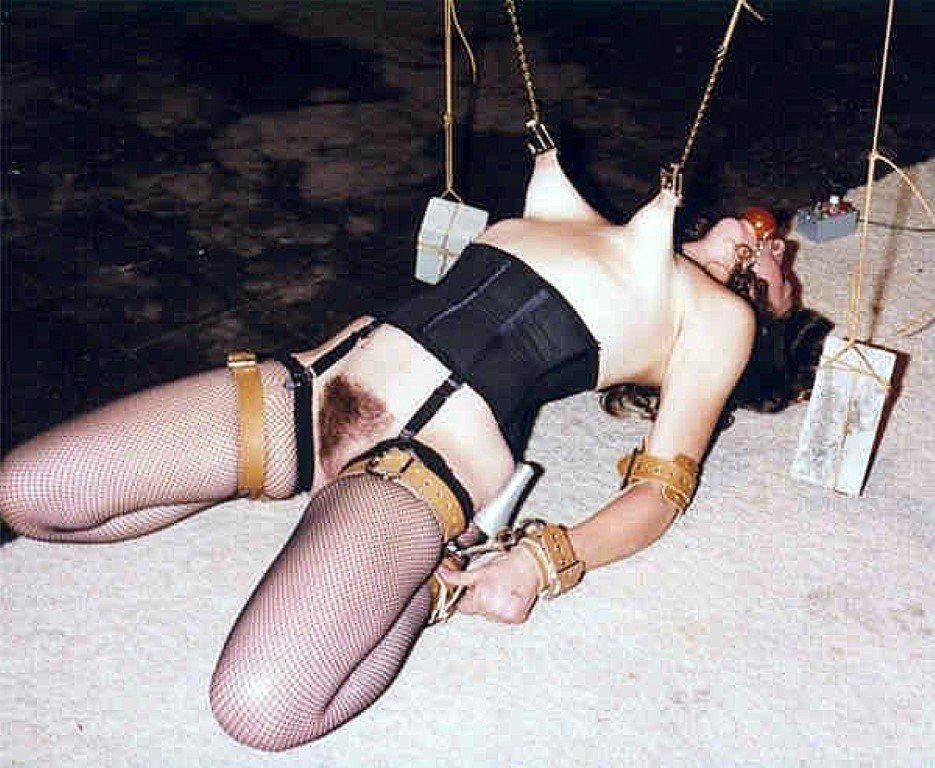 High T. reccomend Extreme nipple stretching bondage