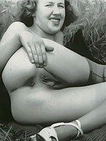 Nude retro vintage pussy