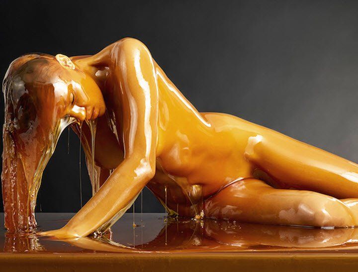 Girls naked cuvered in honey