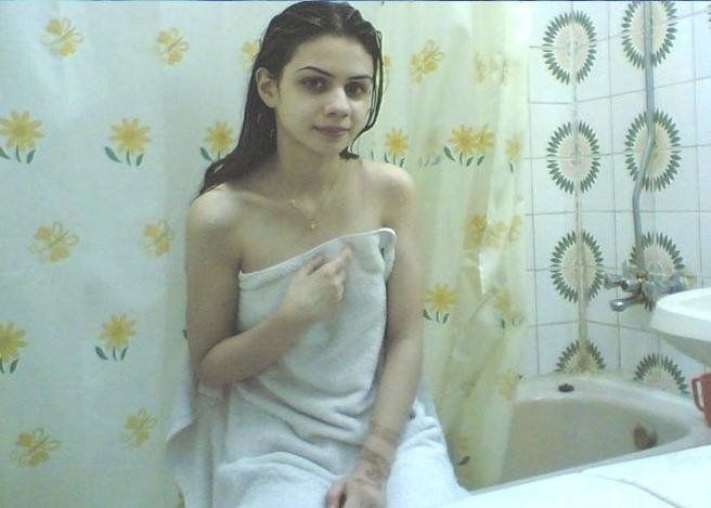 Girls nude and young in Lahore