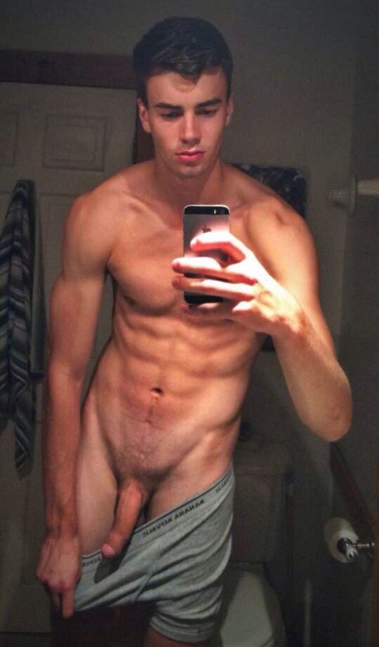 Ezzie reccomend Nude college boy abs