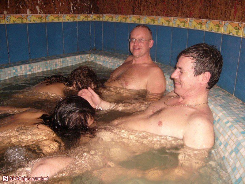 Nude hot tub sex