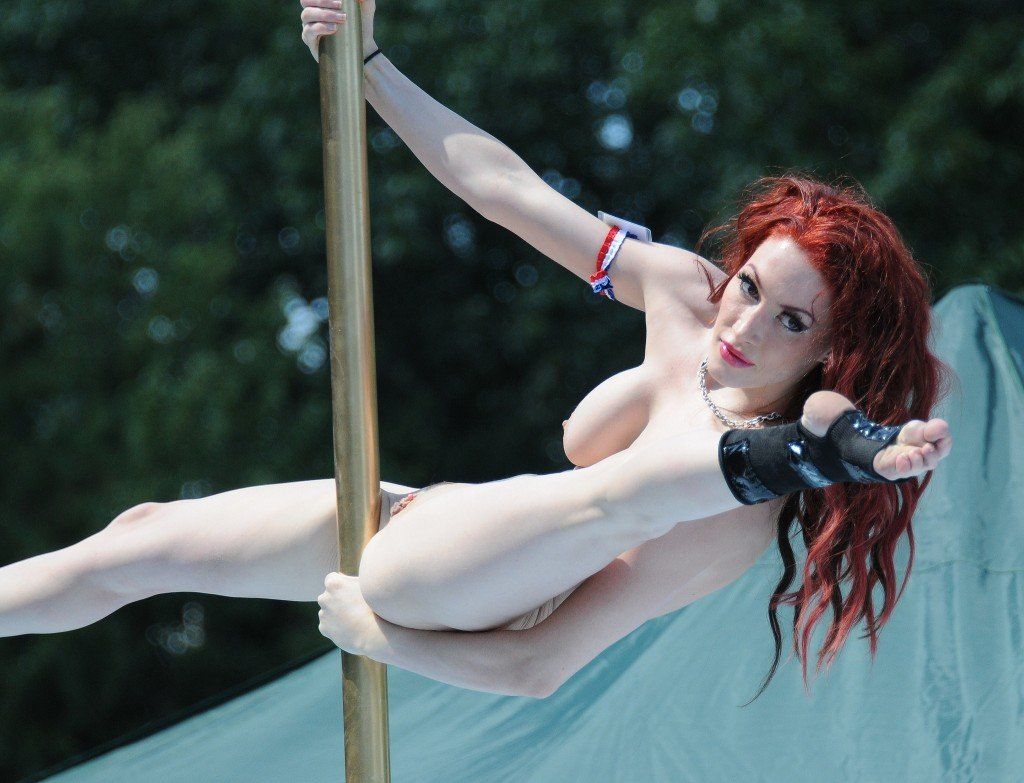 Rocky reccomend Sexy woman nude on the pole