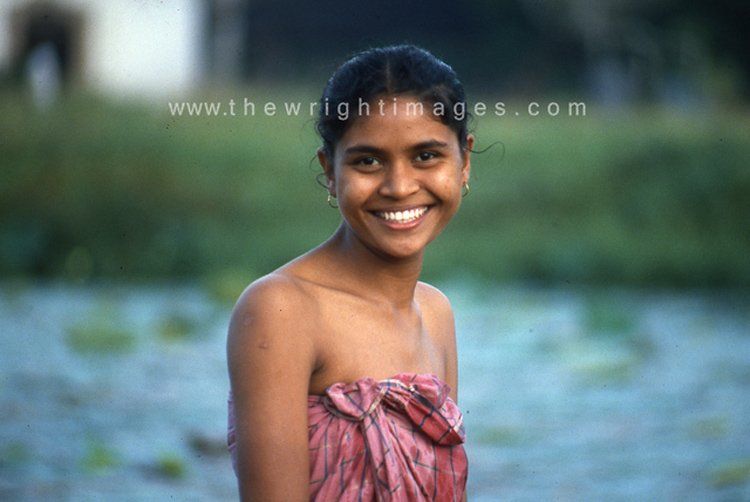 Sri lankan girls in semi nude