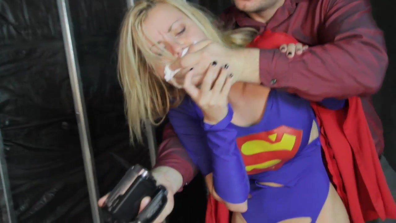 Green T. reccomend Supergirl tied and fucked